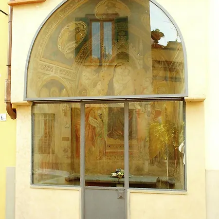 Lovely In Florence